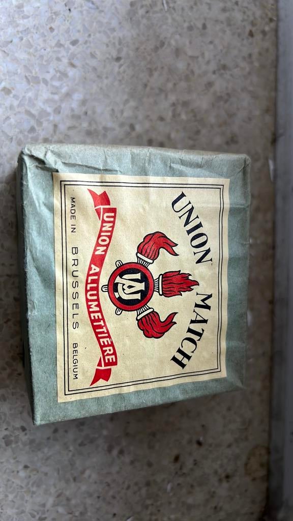 Ongeopende vintage pak lucifers van Union Match, Antiek en Kunst, Antiek | Meubels | Kasten, Ophalen of Verzenden