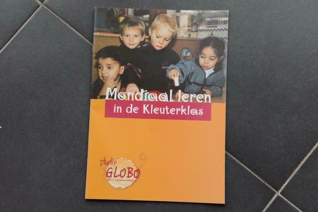 Mondiaal leren in de kleuterklas., Ophalen of Verzenden, Nieuw