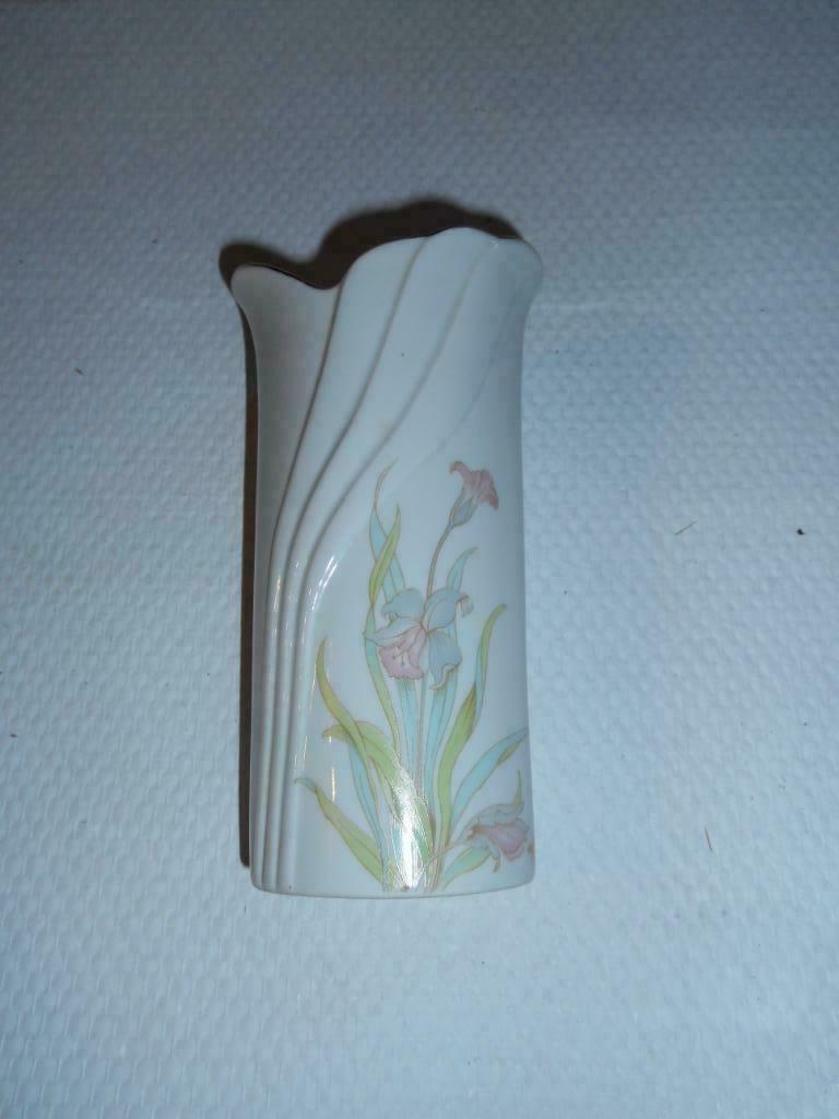 2 Vaasjes (glas en porselein), Enlèvement ou Envoi, Utilisé, Verre