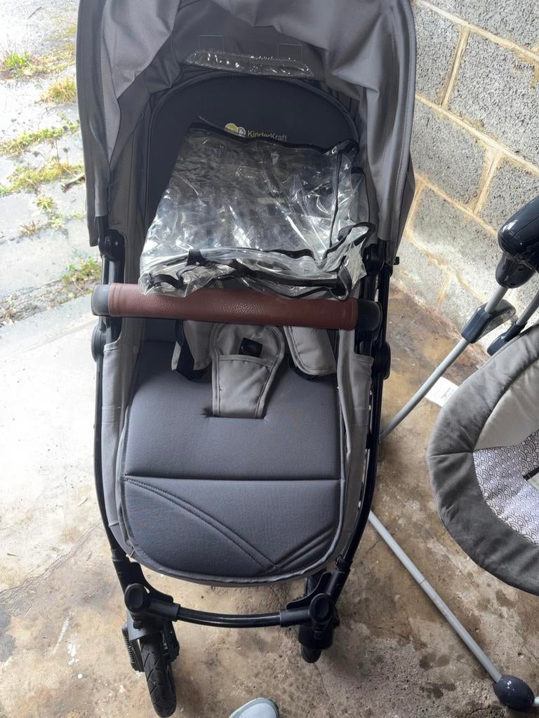 Vends poussette en bon état, Autres marques, Comme neuf, Pneus, Enlèvement