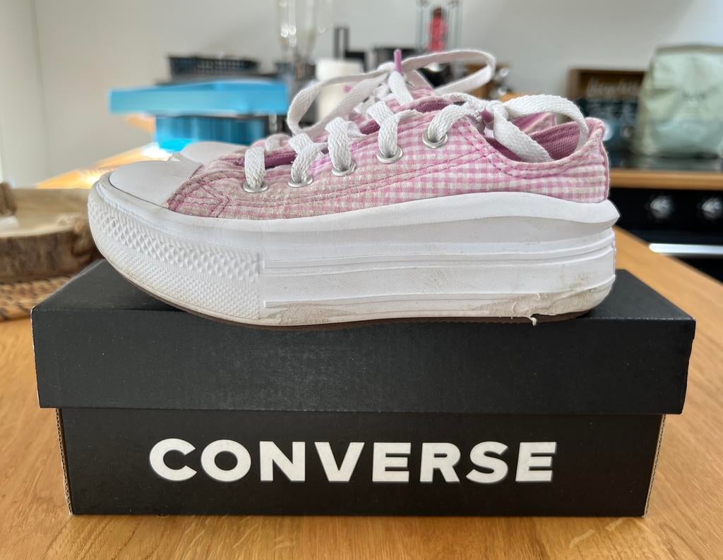 Converse compensées Vichy rose p.30, Enfants & Bébés, Converse, Utilisé, Chaussures de sport, Fille