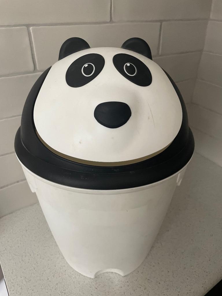 Schattige panda vuilnisemmer kinderkamer, Huis en Inrichting, Woonaccessoires | Prullenbakken, Ophalen, Zo goed als nieuw