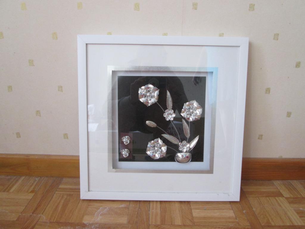Cadre déco blanc avec fleurs en argent - état neuf, Maison & Meubles, Accessoires pour la Maison | Cadres, Enlèvement, Neuf