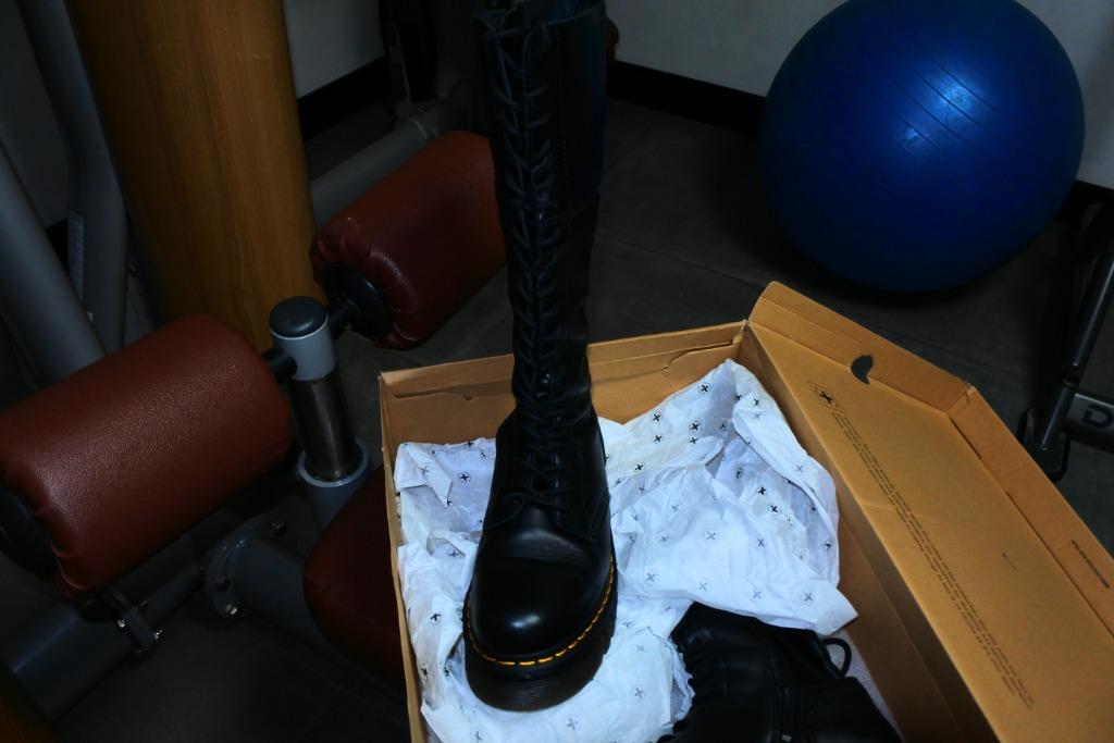 mooie laarzen van dr martens, Neuf, Enlèvement ou Envoi, Dr. Martens, Bottes hautes