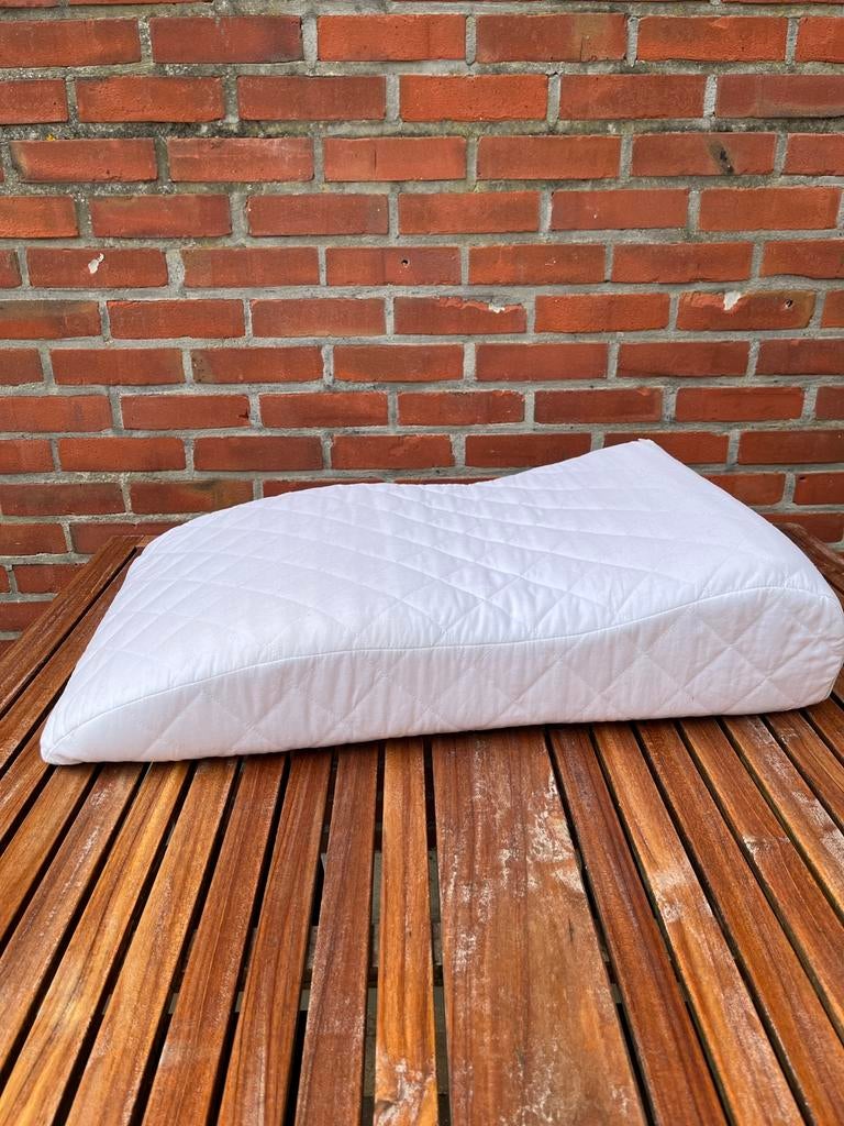 Ergonomisch voeten kussen, Diversen, Ophalen, Zo goed als nieuw
