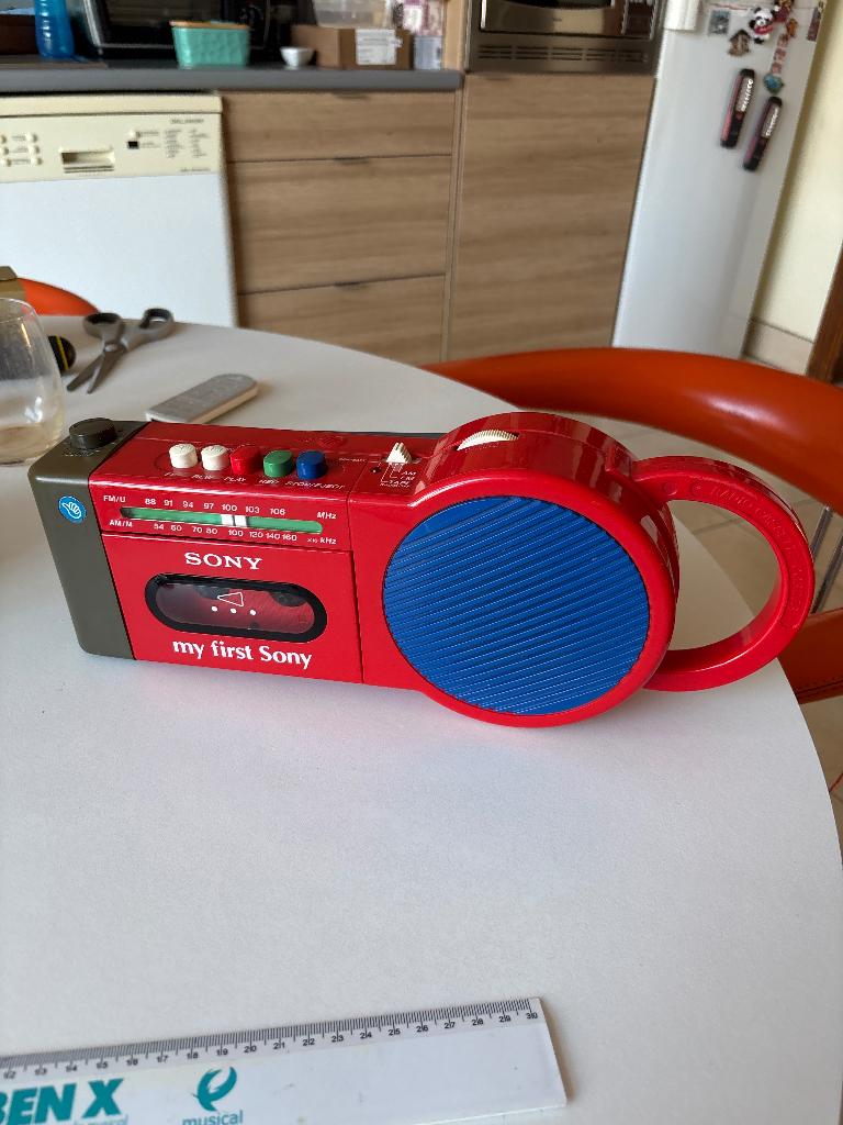 MY FIRST SONY RADIO CASSTTE VINTAGE, Ophalen of Verzenden, Gebruikt, Radio