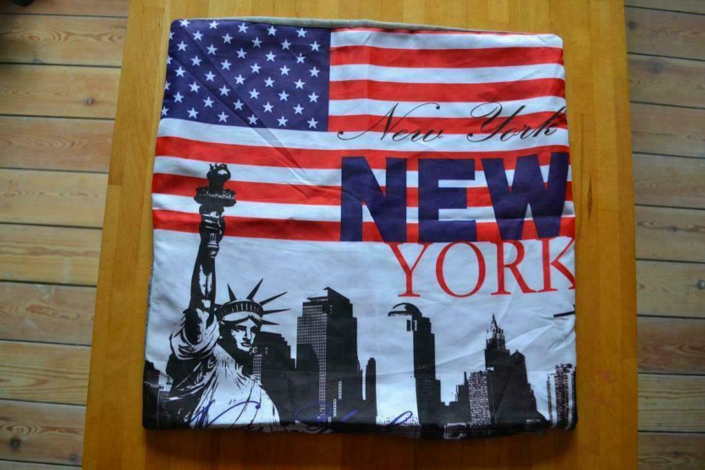 kussenhoes New York, Huis en Inrichting, Woonaccessoires | Kussens, Ophalen of Verzenden, Gebruikt, Vierkant