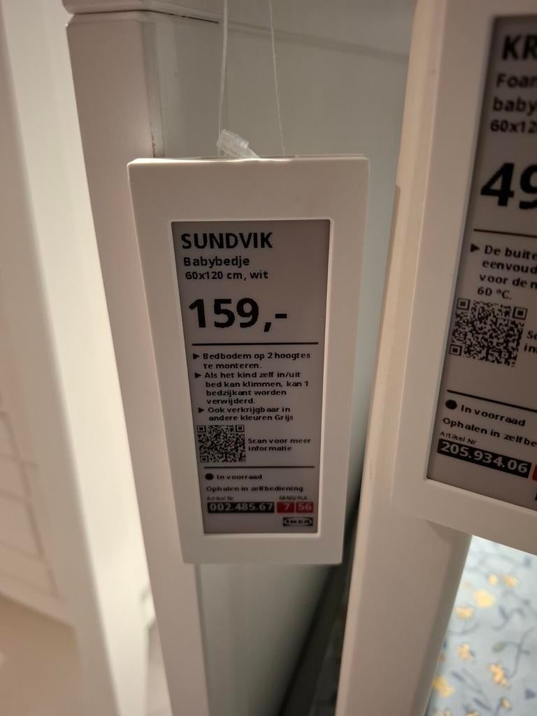 2 peuter bedjes plus matras en dekbed zo goed als nieuw, Ophalen