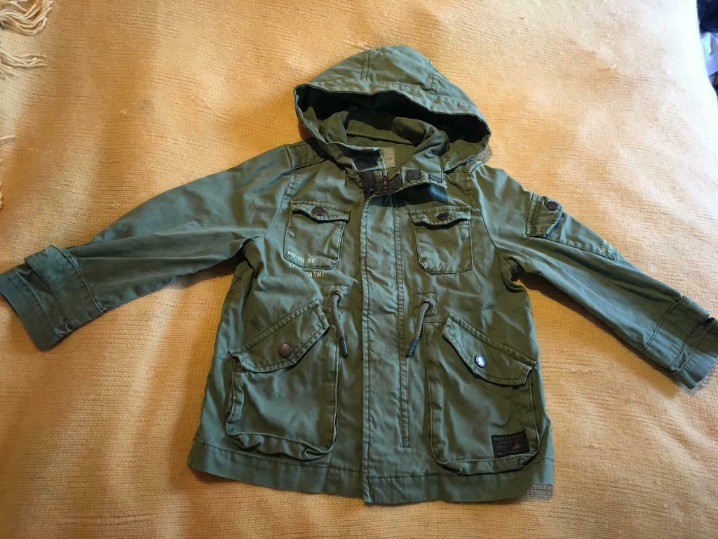 Manteau demi-saison kaki Zara t.110, Enfants & Bébés, Garçon, Enlèvement ou Envoi, Zara, Utilisé