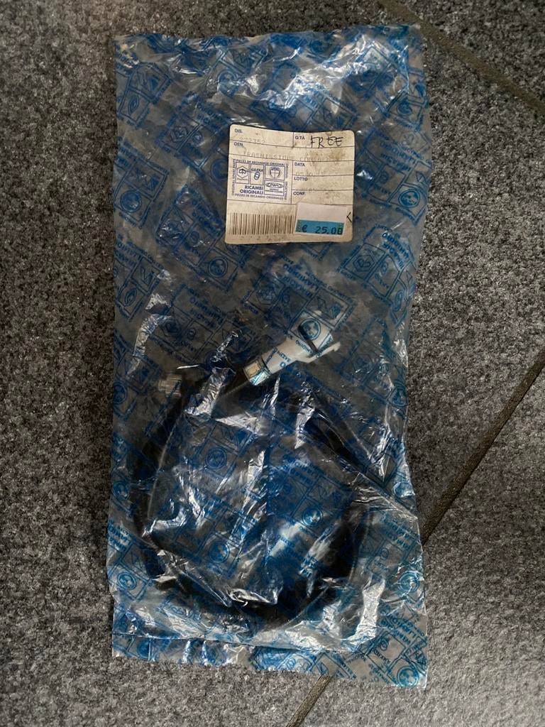 Nieuwe Km tellerkabel Piaggio Free, Fietsen en Brommers, Ophalen of Verzenden, Nieuw