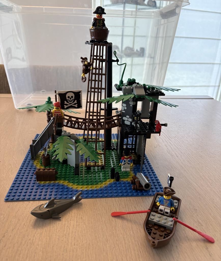 Lego 6270 forbidden island - verboden eiland met plannetje, Kinderen en Baby's, Speelgoed | Duplo en Lego, Ophalen of Verzenden