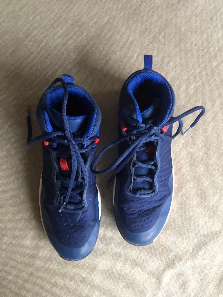 Blauwe basketschoenen Décathlon, Gebruikt, Décathlon, Verzenden, Sportschoenen