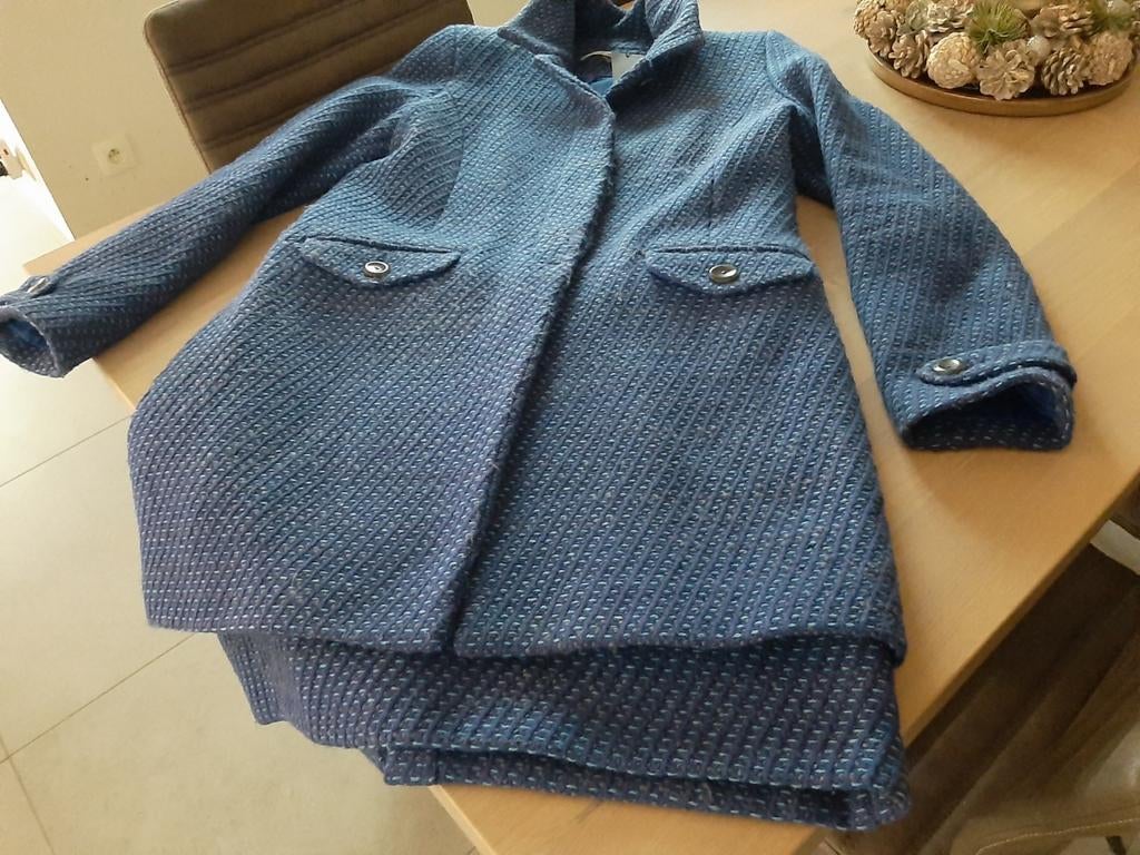 NIEUW!! Mantelpakje Van Hassels Mt40 (nwpr 429.90eur), Kleding | Dames, Maat 38/40 (M), Kostuum of Pak, Blauw, Nieuw