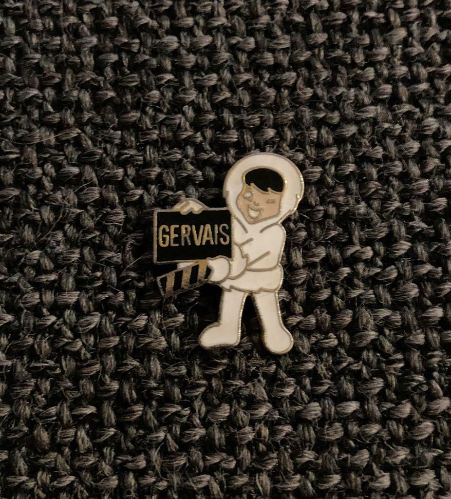 PIN - GERVAIS - ESKIMO - ESQUIMAU - CINEMA - DECAT PARIS, Verzamelen, Verzenden, Zo goed als nieuw, Figuurtje, Speldje of Pin