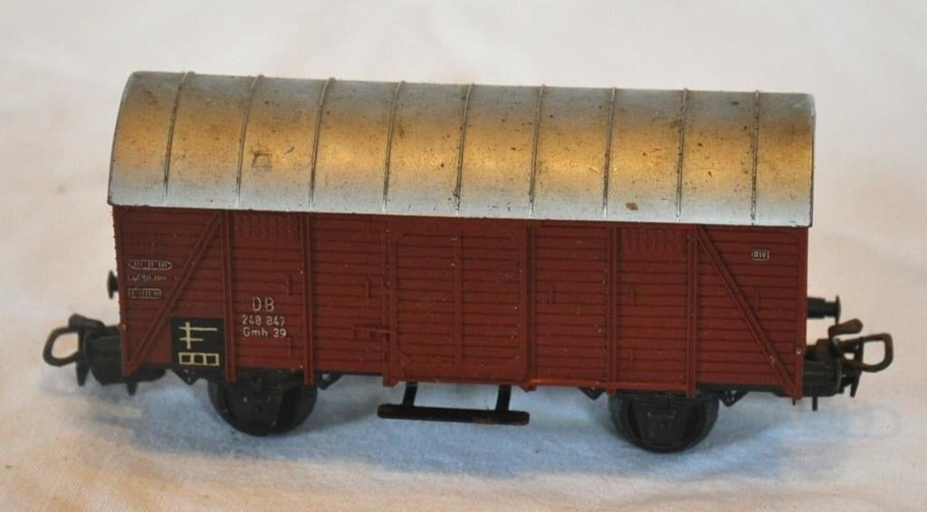 wagon de transport rouge DP vintage marklin plastique (7), Collections, Enlèvement ou Envoi, Utilisé, Train, Modèle réduit