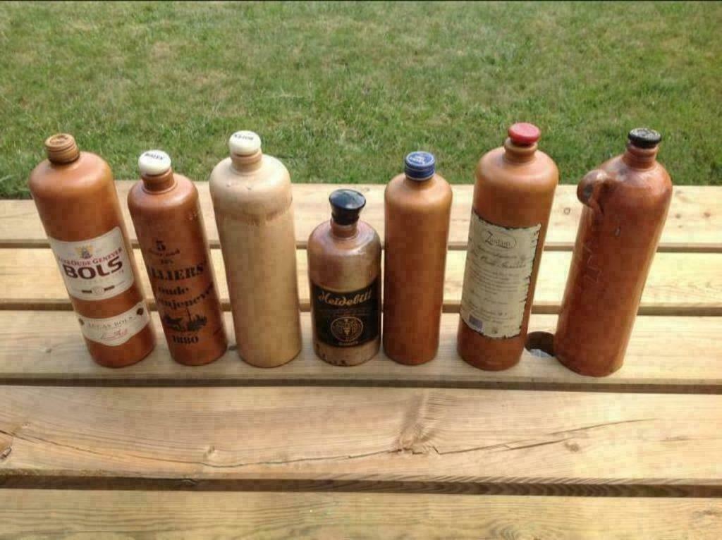 Stenen flessen, Ophalen