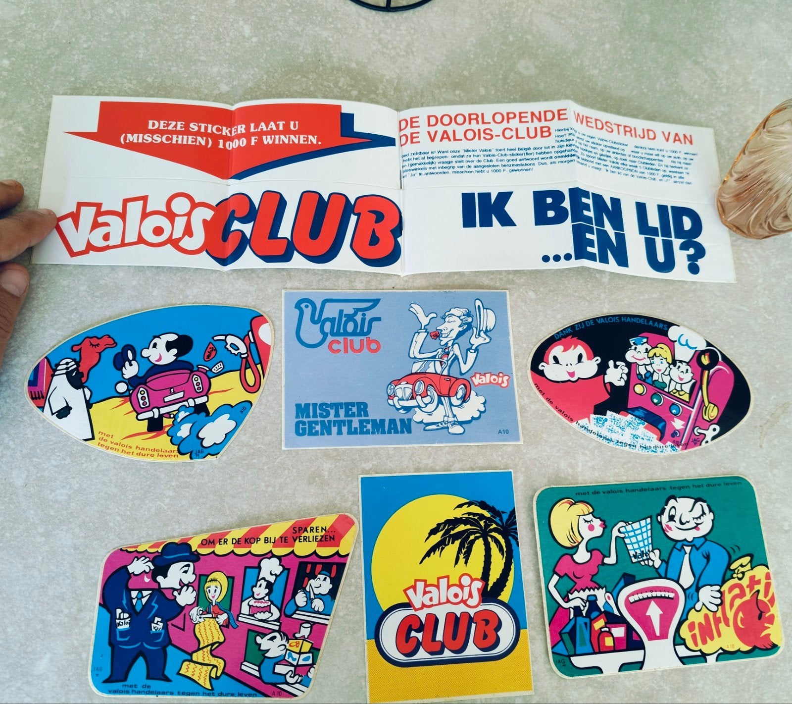 7 vintage stickers valois, Ophalen of Verzenden