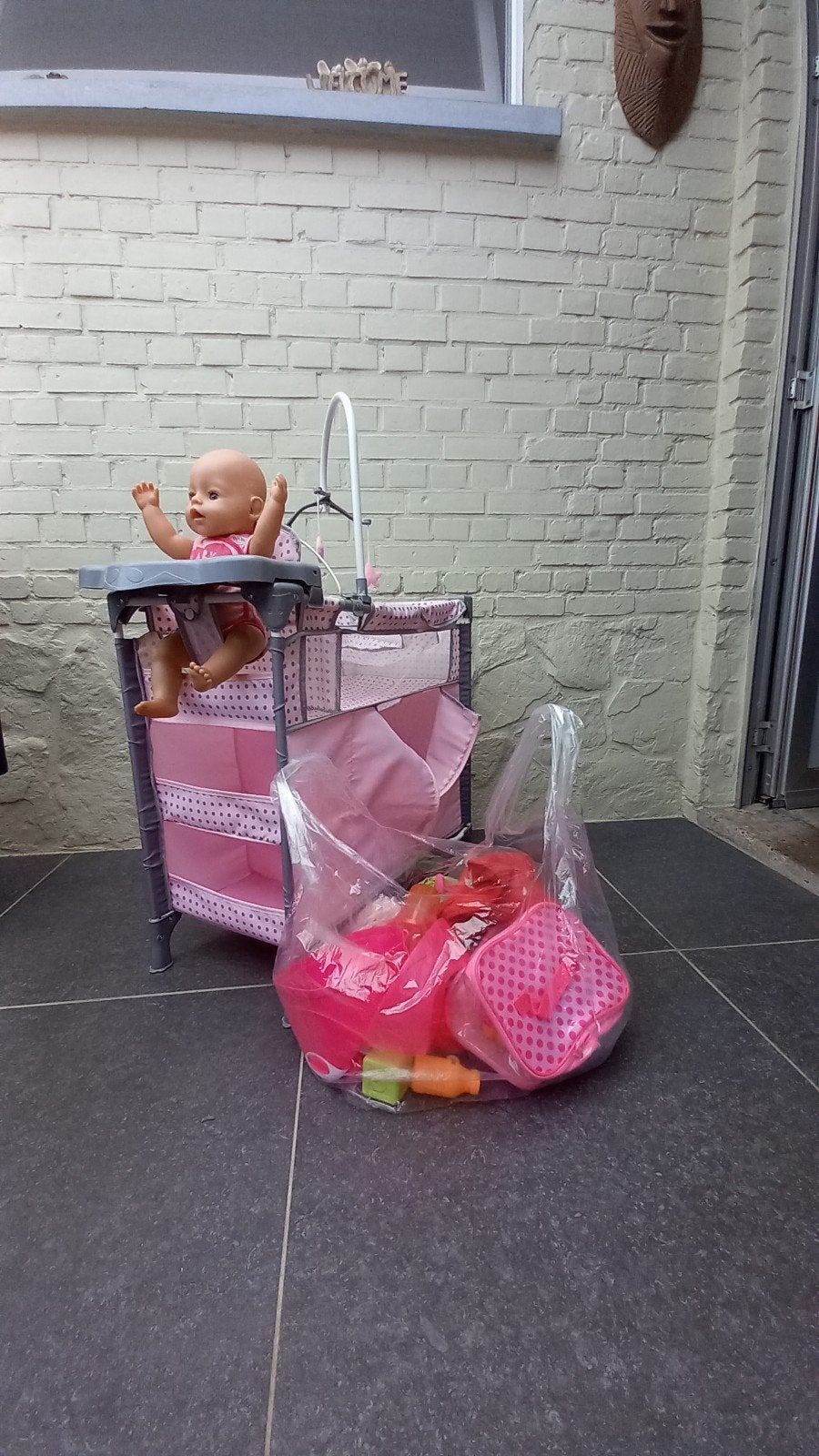 Poppenbed, Ophalen, Zo goed als nieuw, Babypop
