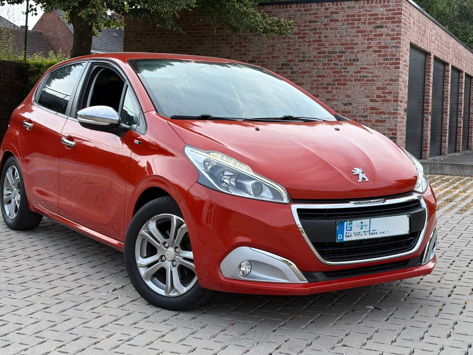 Peugeot 208 Auto is gekeurd voor verkoop, Autos, Achat, Euro 6, Entreprise, Berline