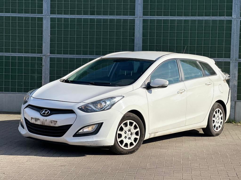 Hyundai I30 1.6 diesel, Autos, Hyundai, Euro 5, Achat, 4 portes, Entreprise