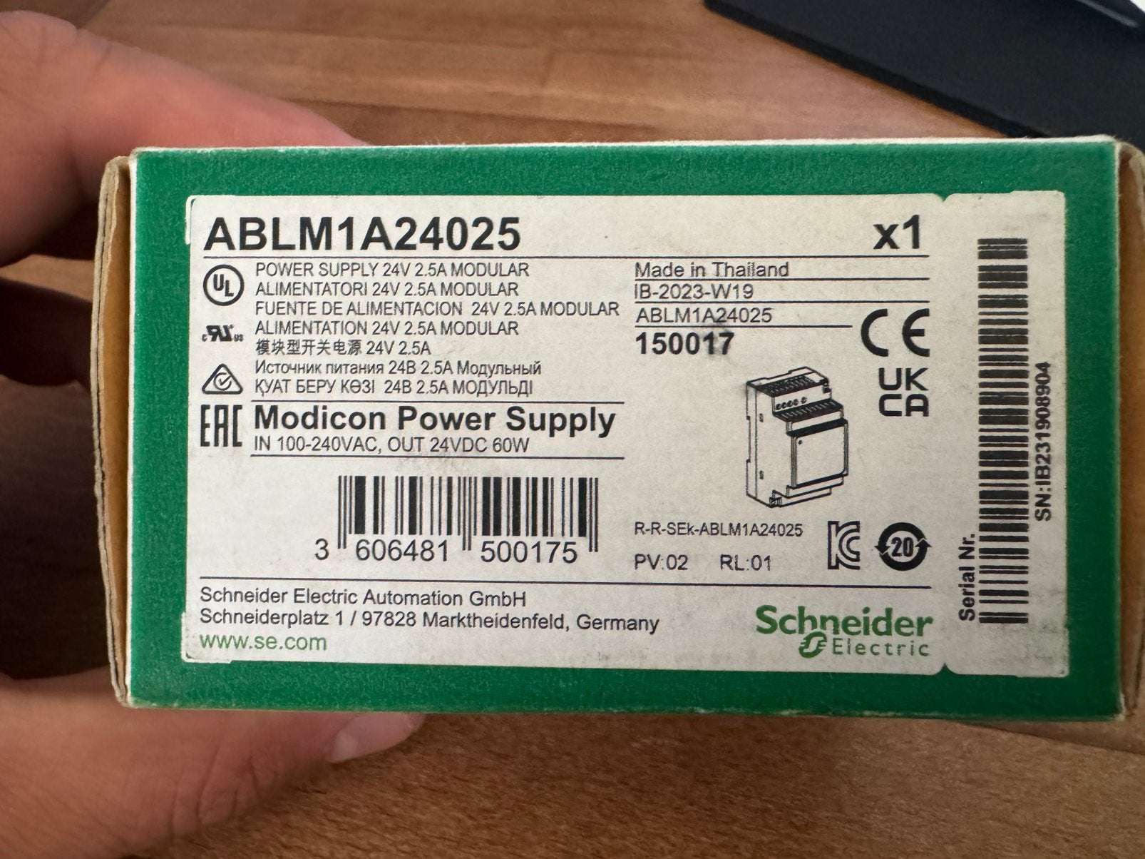 Schneider Modicon Set: 8-Poorts Switch + 24V Voeding (Nieuw), Enlèvement, Neuf, Schneider Electric