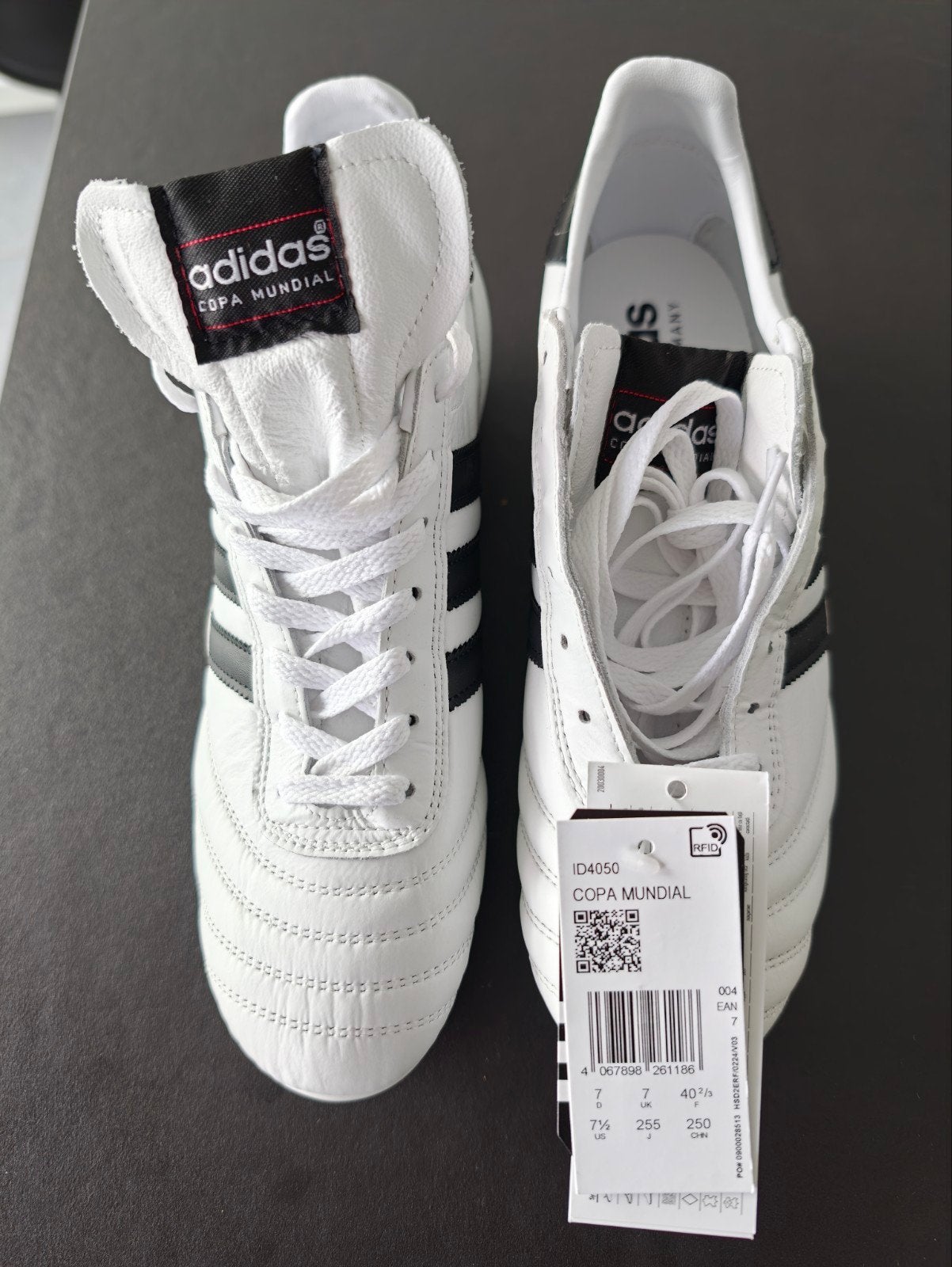 Nieuwe Adidas Copa Mundial voetbalschoenen maat 40 2/3, Sport en Fitness, Voetbal, Ophalen, Nieuw, Schoenen