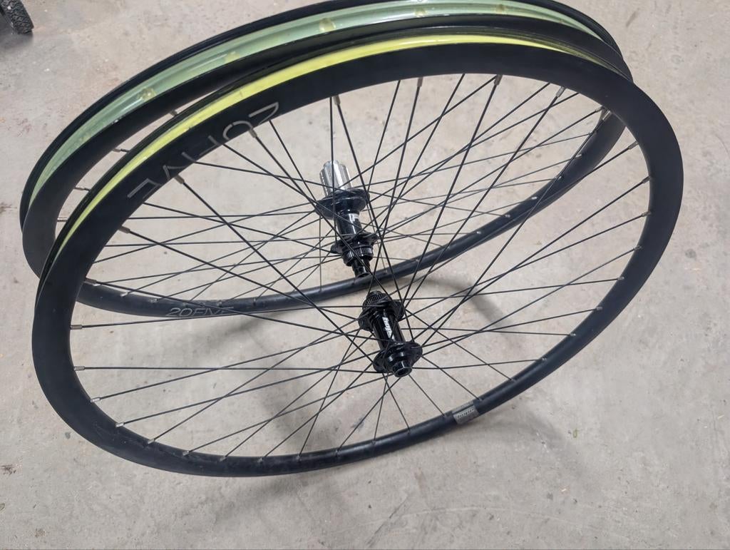 Hope 20 five wielset race gravel, Ophalen