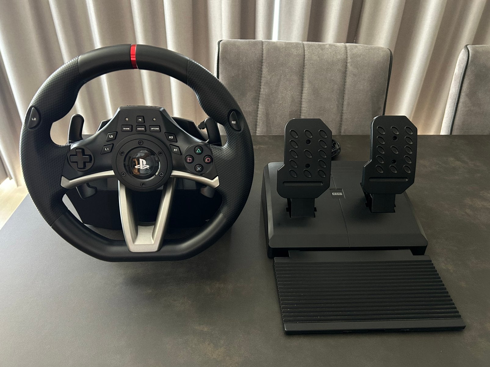 Hori Racing Wheel Apex + Pedalen - Playstation 3 + 4, Games en Spelcomputers, Ophalen of Verzenden, Zo goed als nieuw