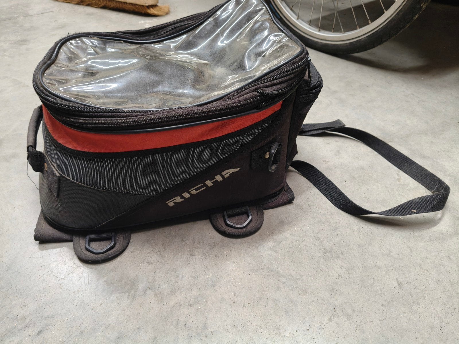 Tanktas Richa, Motos, Enlèvement ou Envoi