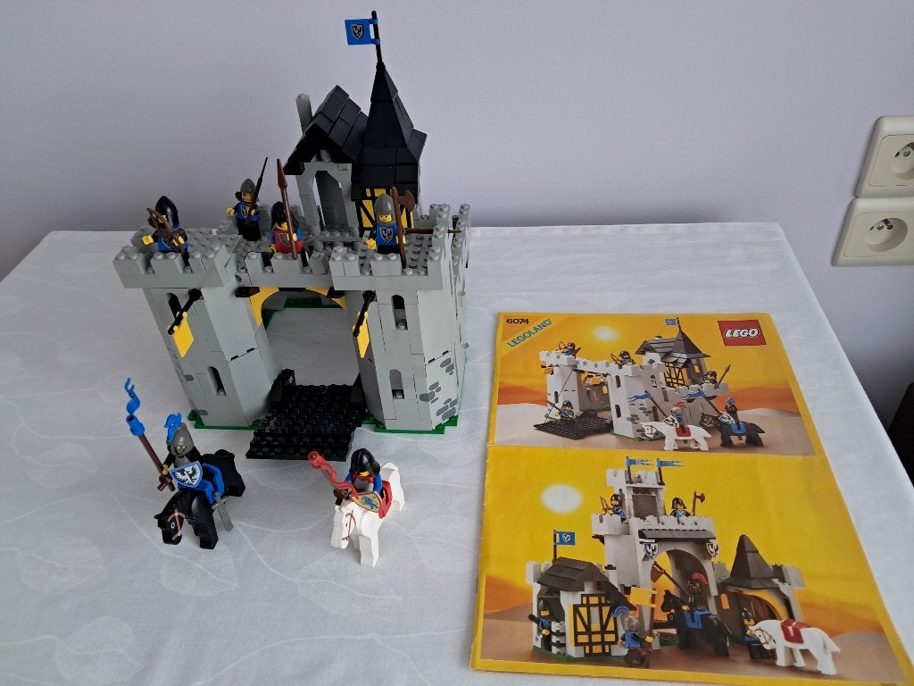 Lego Legoland Black Falcon's Fortress 6074 1986, Enlèvement ou Envoi, Lego, Ensemble complet, Instructions incluses