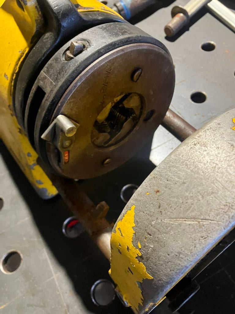 REMS nipple draadsnij machine, Bricolage & Construction, Sanitaire, Enlèvement, Utilisé