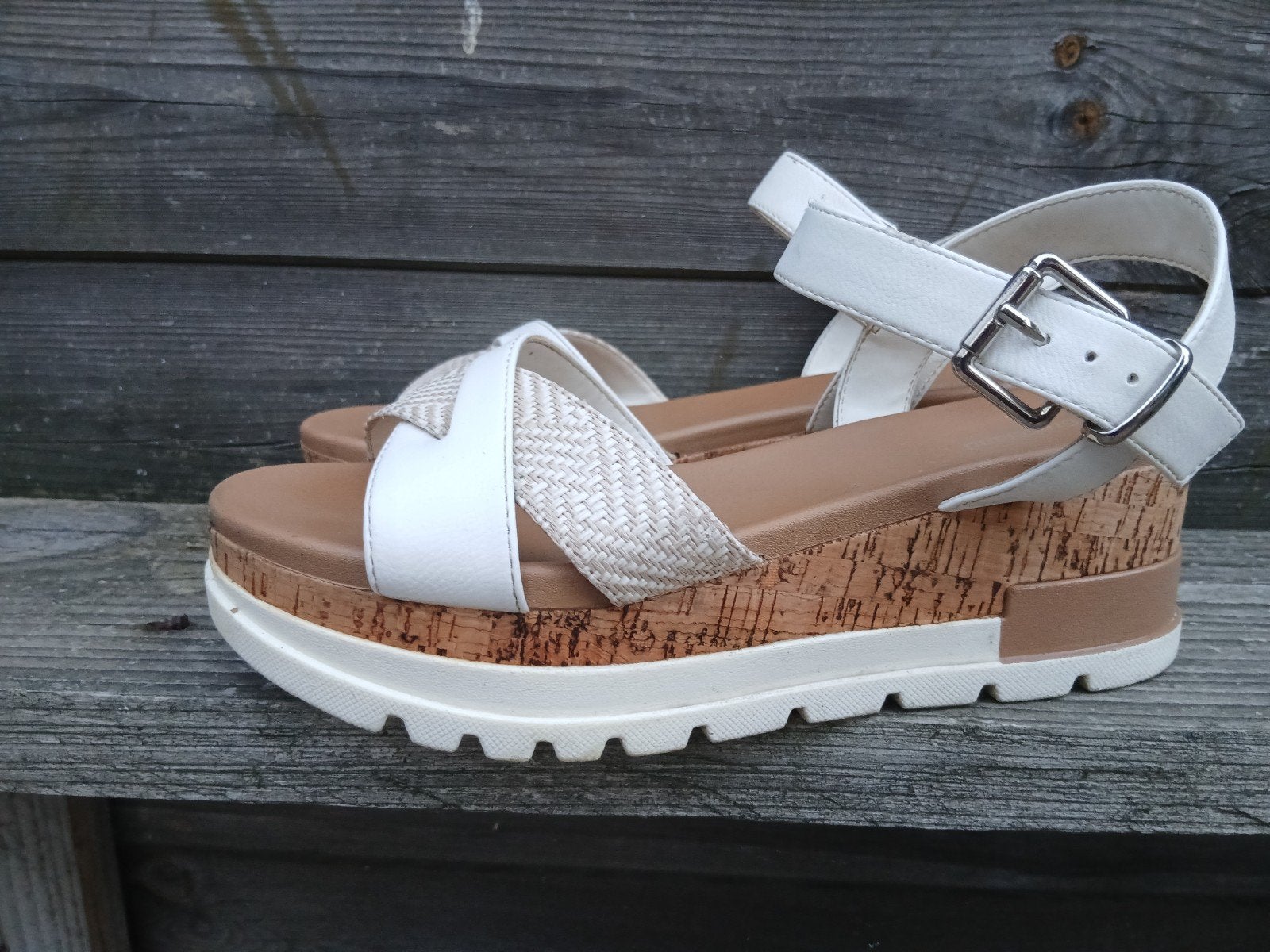 witte sandaaltjes maat 38, Vêtements | Femmes, Chaussures, Enlèvement ou Envoi, Comme neuf, Graceland, Blanc