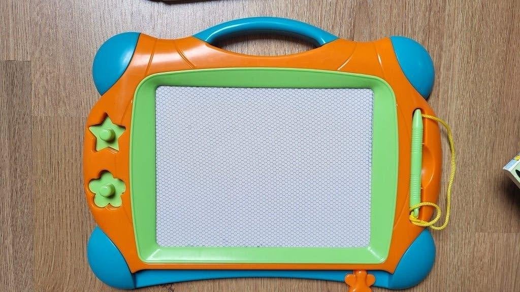 Magnetisch tekenbord met vormpjes, Kinderen en Baby's, Speelgoed | Educatief en Creatief, Ophalen, Zo goed als nieuw
