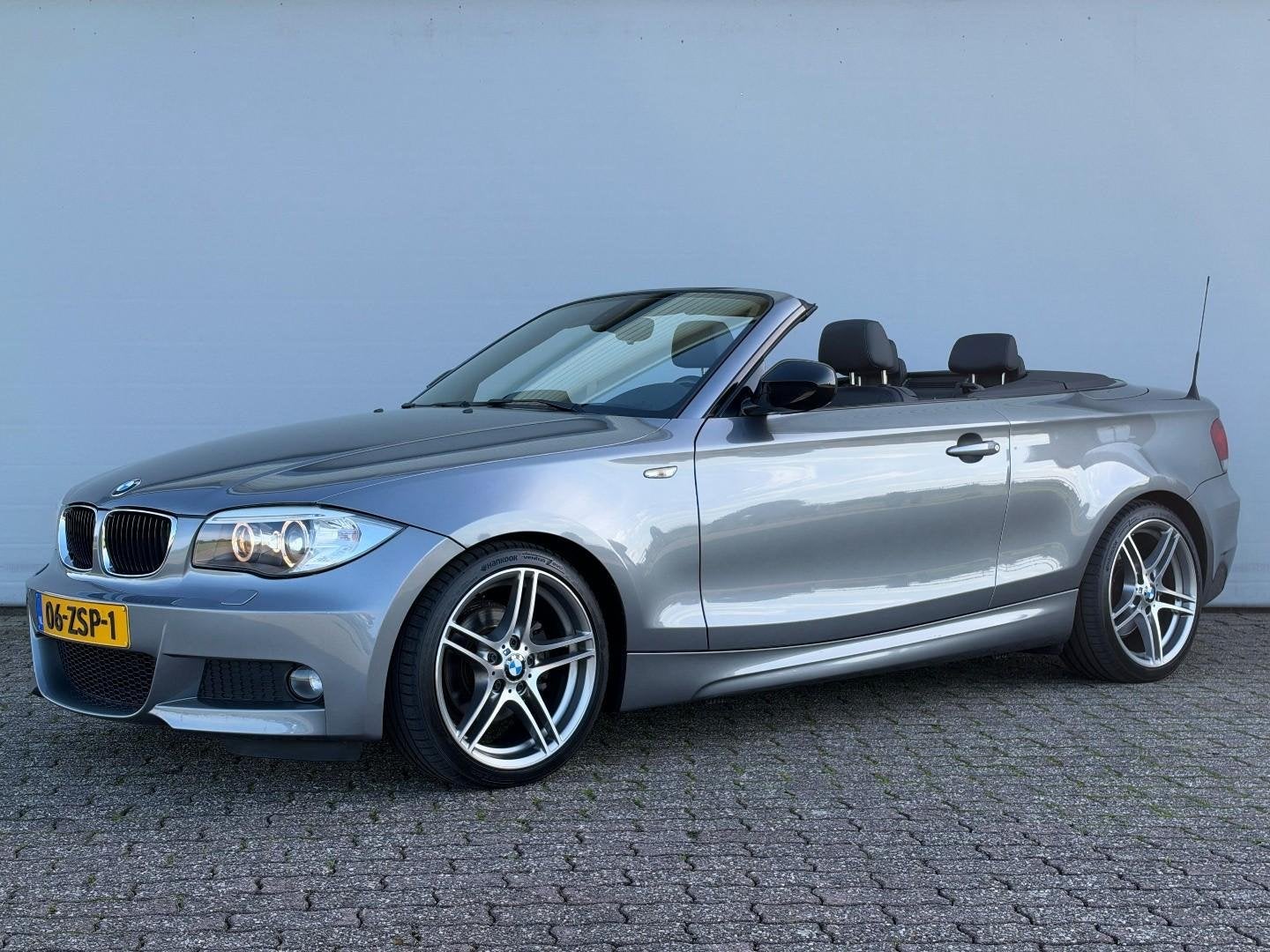 BMW 1ER REIHE 118i M Sport Edition | NL auto en dealeronderh, Auto's, Automaat, 4 cilinders, Cabriolet, Leder