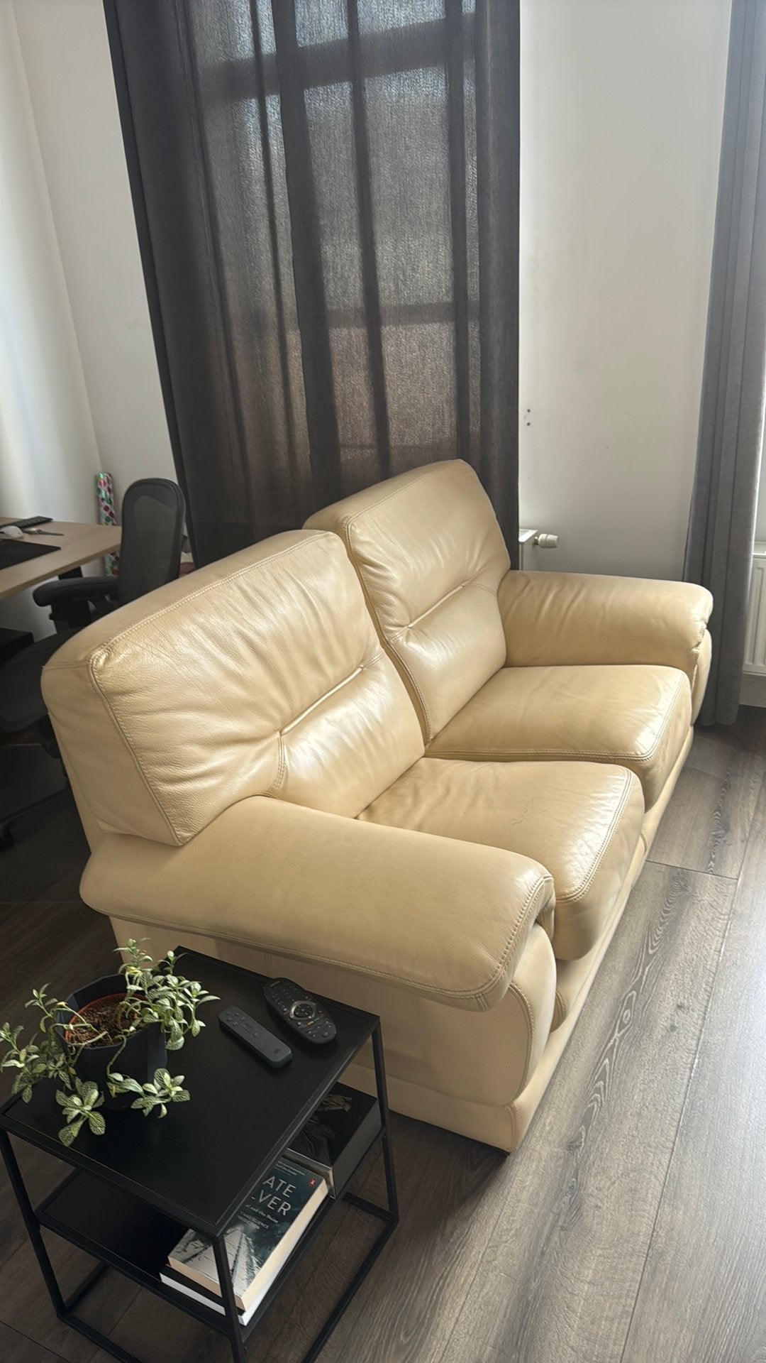 Beige leren zetel, 75 à 100 cm, 150 à 200 cm, Enlèvement, Utilisé