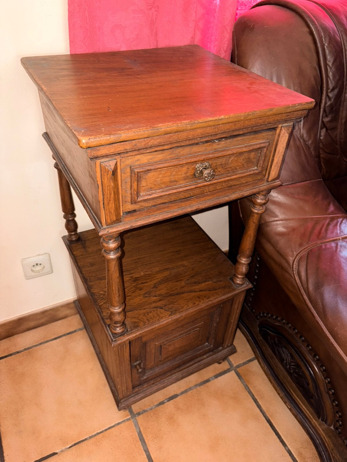 Table de nuit, Maison & Meubles, Enlèvement, Comme neuf