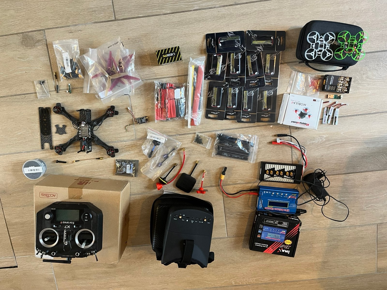 matos FPV divers (casque, drone, télécommande), Hobby & Loisirs créatifs, Modélisme | Radiocommandé & Téléguidé | Voitures, Enlèvement ou Envoi