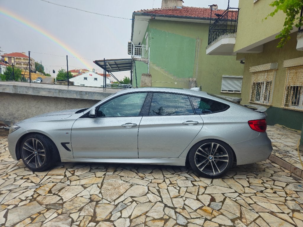 BMW 318d (F34) GT M Sport - Pano - Auto - Keyless - euro6, Auto's, Automaat, Dealer onderhouden, Achterwielaandrijving, 4 cilinders