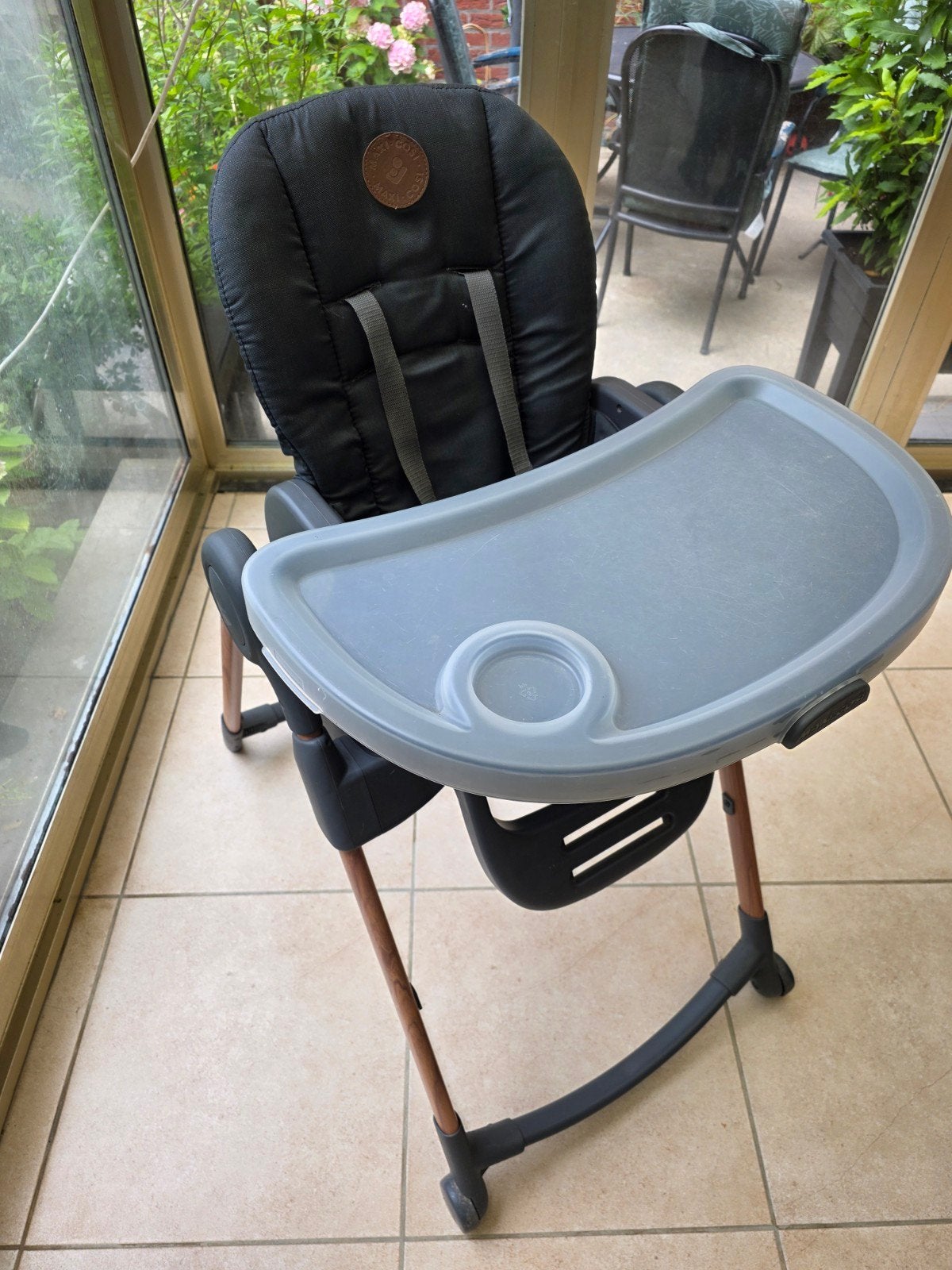 Chaise haute enfant maxi cosy, Enfants & Bébés, Enlèvement ou Envoi
