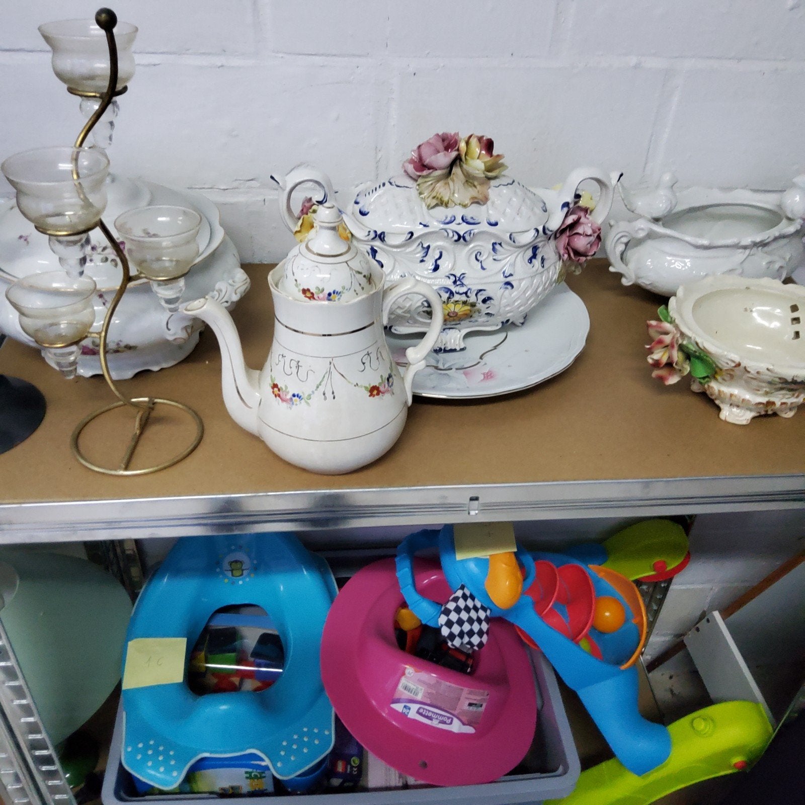 De grosses ventes aujourd'hui, Divers, Lots de brocante, Enlèvement