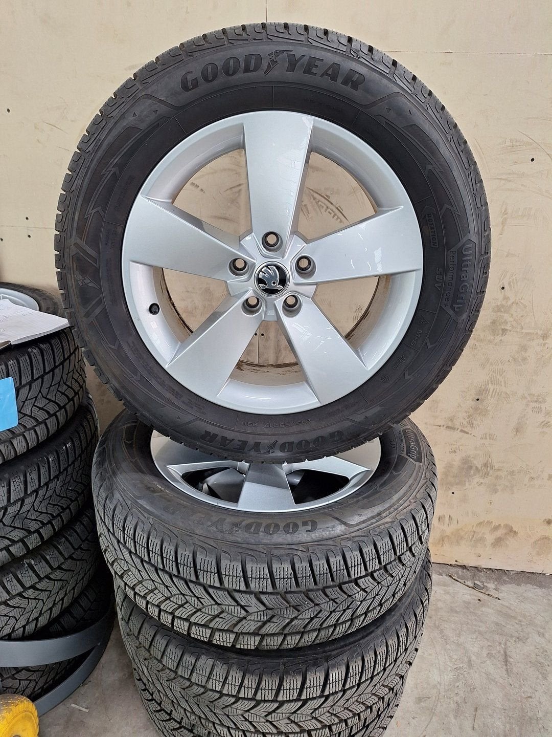 Skoda Kodiaq Winterset 17 Inch Origineel, Ophalen, -, -, Banden en Velgen