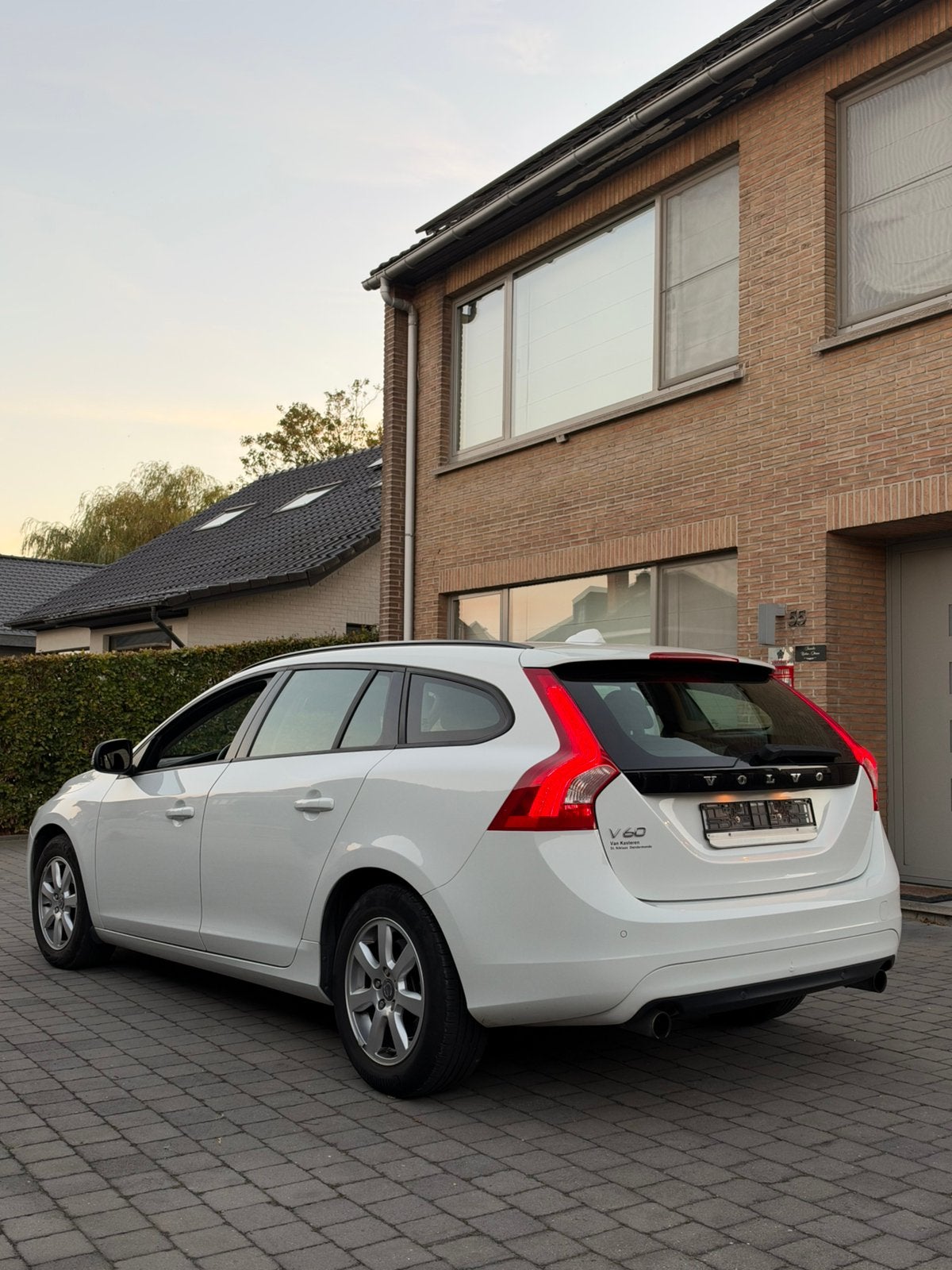 Volvo V60 T3 Automaat 150PK | 54000KM!! | Prachtstaat, Auto's, Automaat, Stof, Wit, V60