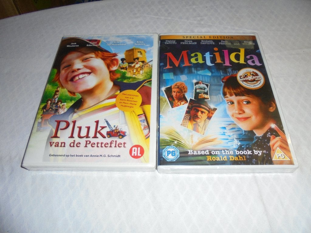 2 nieuwe DVD's, CD & DVD, DVD | Enfants & Jeunesse, À partir de 6 ans, Enlèvement ou Envoi, Néerlandais, Néerlandais