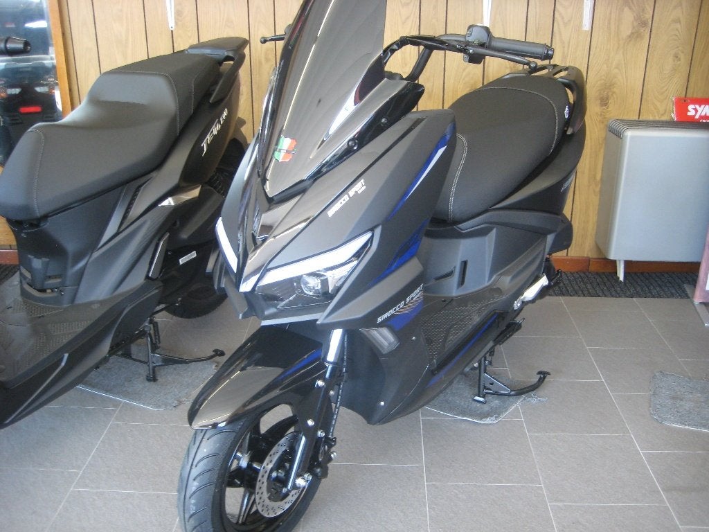 GTS sirocco sport 2.099 € 25 kmh, Fietsen en Brommers, Scooters | Overige merken, Ophalen, Gts, Nieuw, Klasse A (25 km/u)