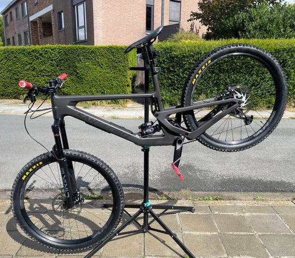 Santa cruz BRONSON 4.1 R XL, Vélos & Vélomoteurs, Enlèvement, Comme neuf