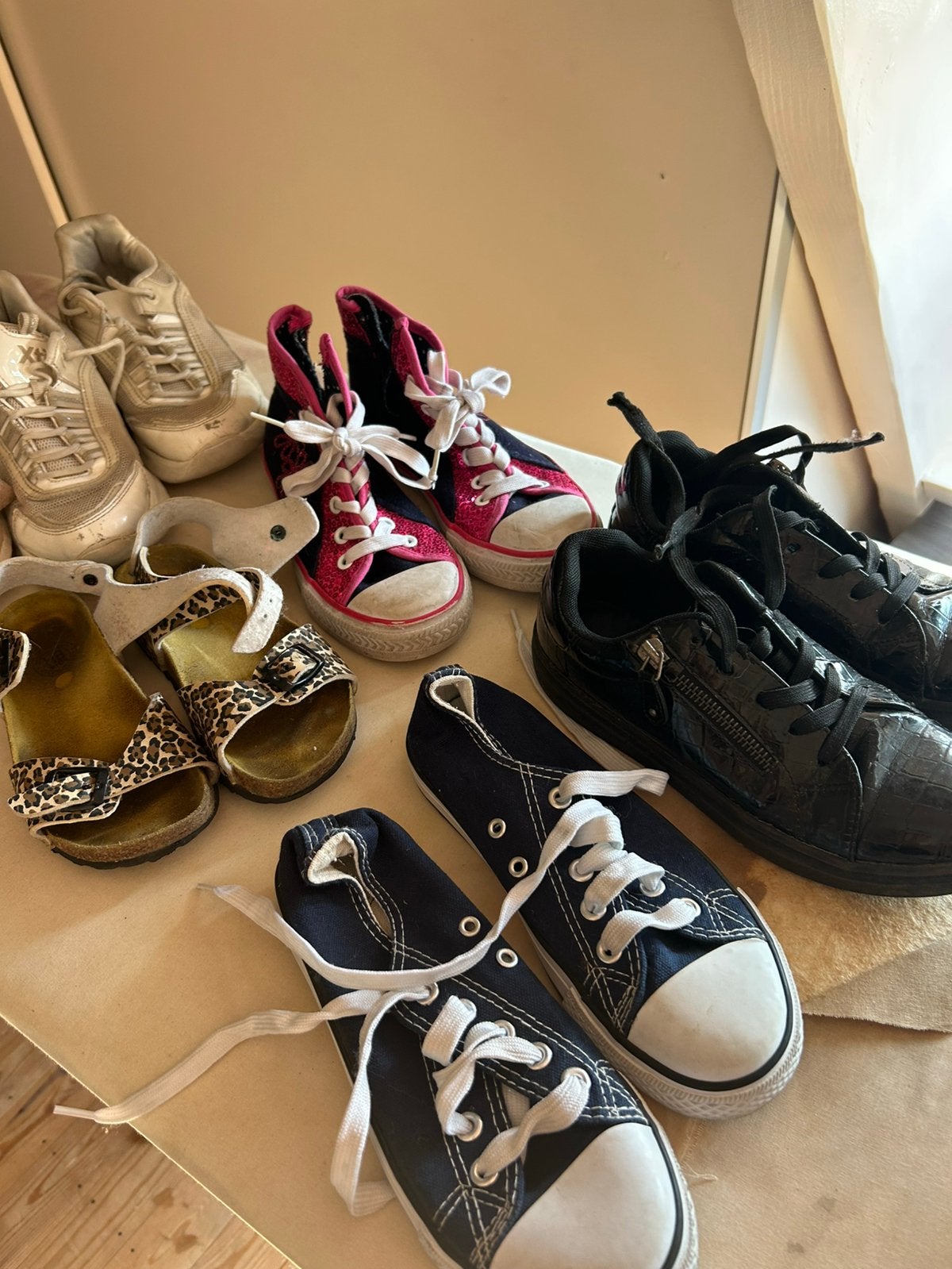 8 paar schoenen : tussen maat 33-36, Enlèvement, Comme neuf, Fille, Chaussures
