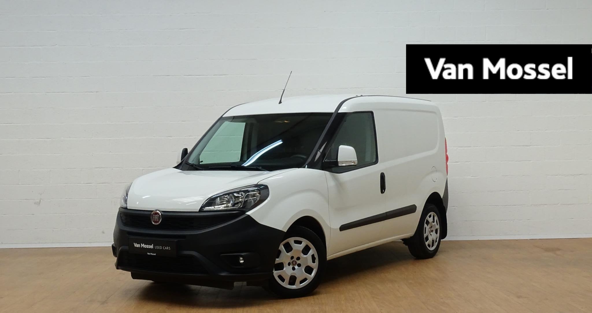 Fiat Doblò Cargo 1.6 Multijet SX+airco+apple car play, Autos, Achat, 90 ch, 4 portes, Entreprise