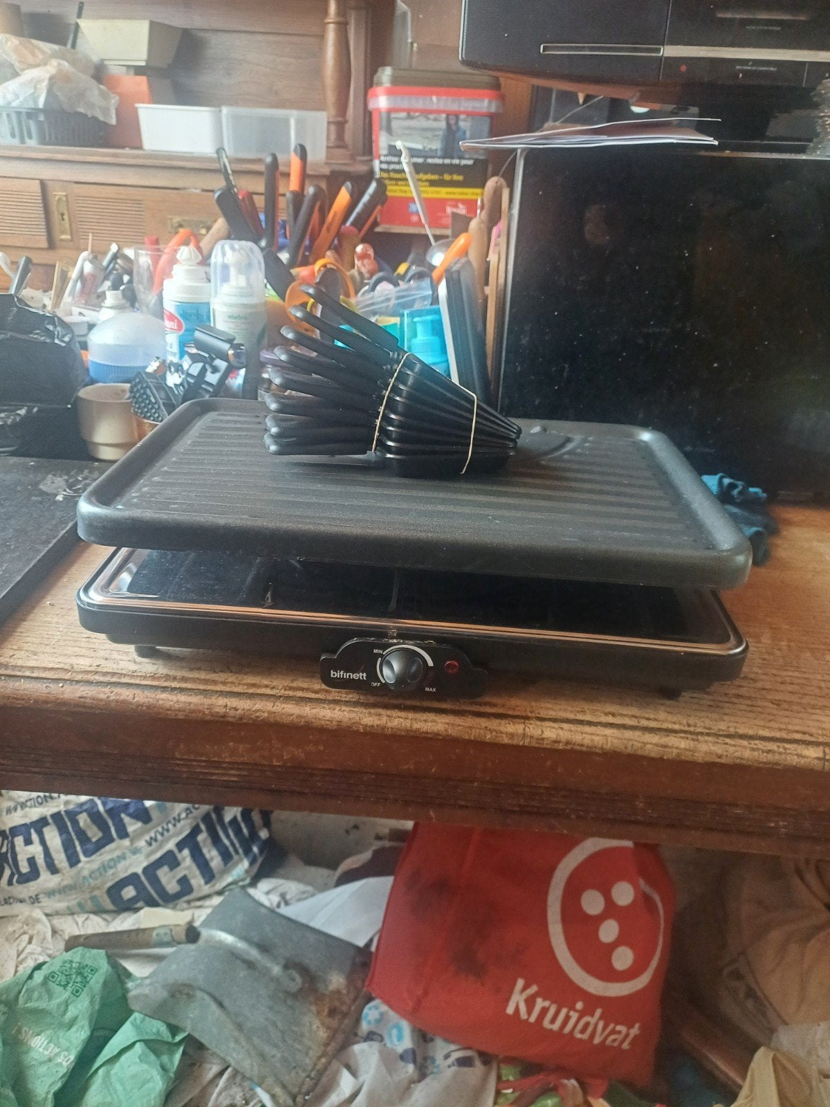 Raclette 8 personne, Enlèvement