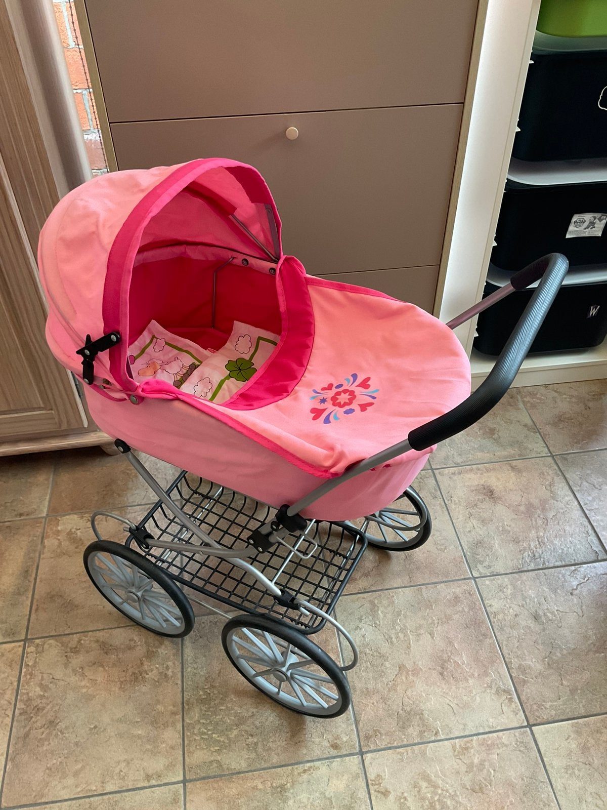 Roze poppenwagen, Ophalen, Zo goed als nieuw