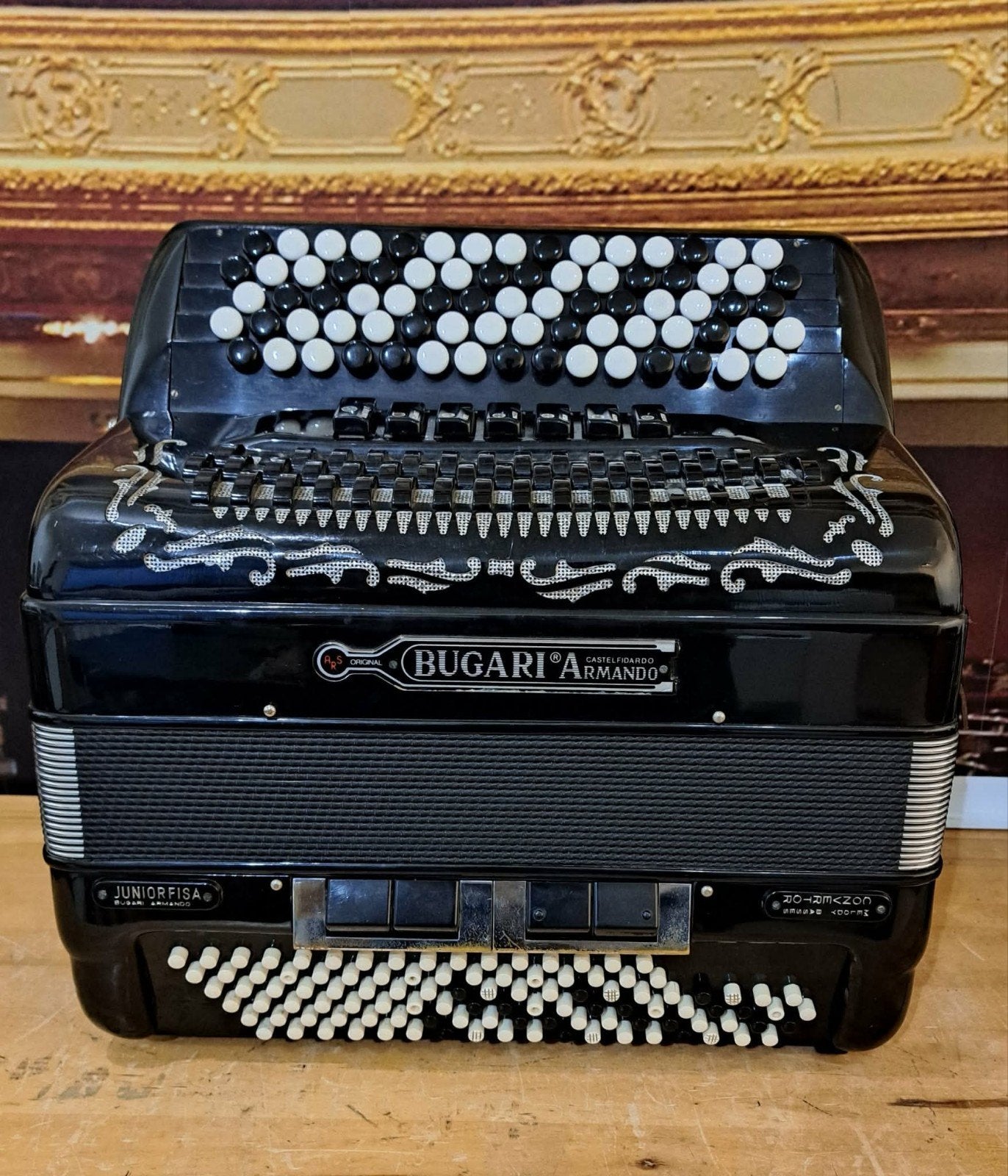 Accordeon Bugari Do 3, free bass8, Enlèvement